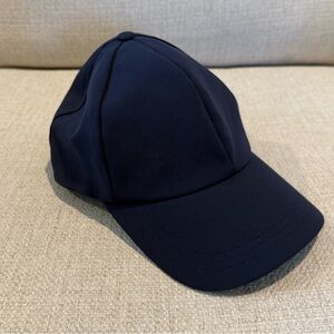 Lululemon Men’s Navy Blue Hat